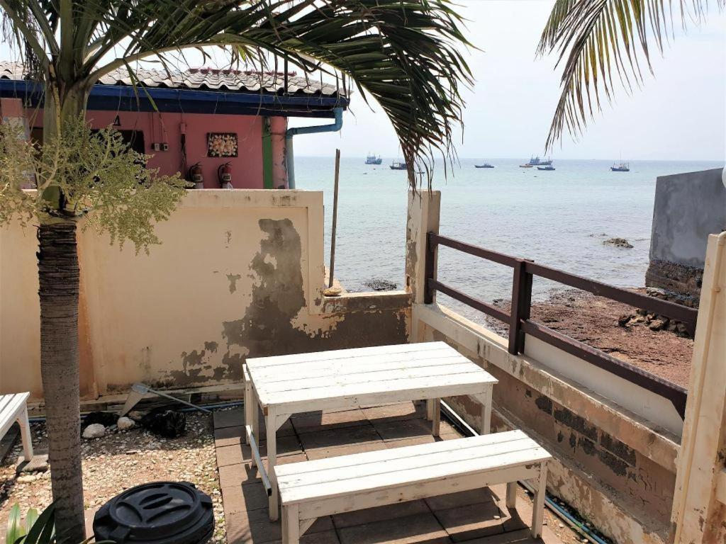 Sea Beach Koh Larn 2 Hotel Екстериор снимка