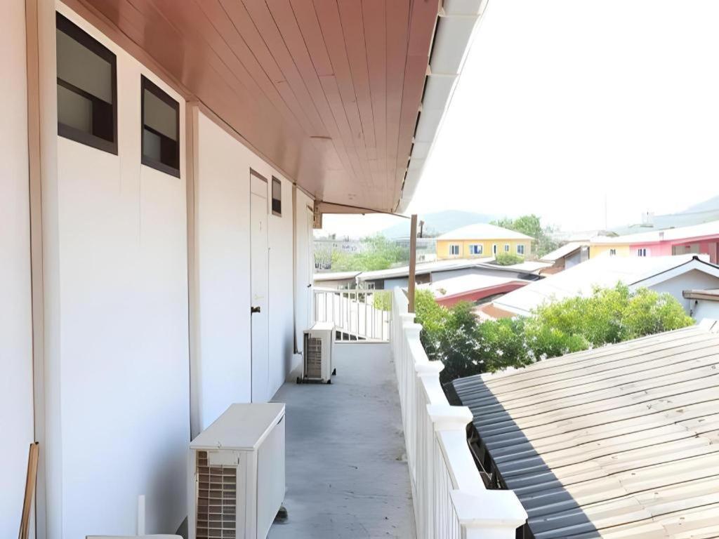 Sea Beach Koh Larn 2 Hotel Екстериор снимка